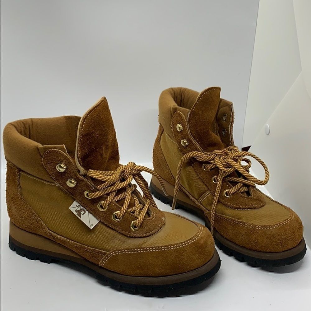 Rocky boot  